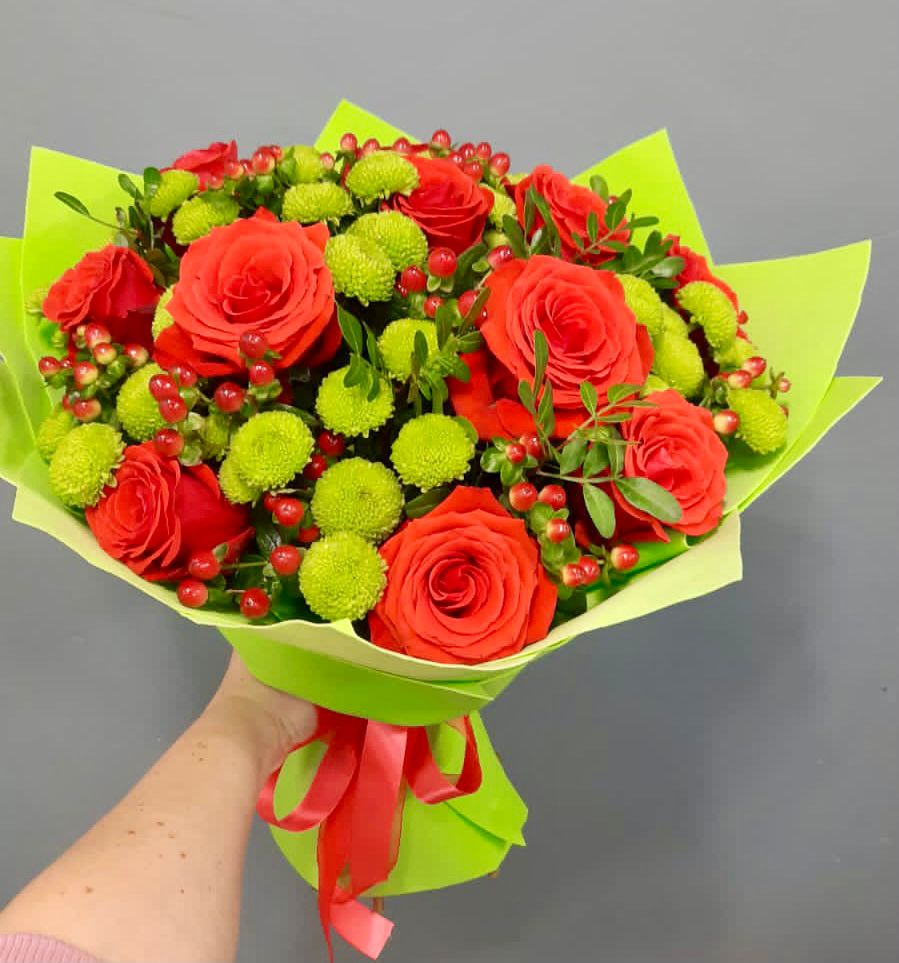 Букет цветов из: Хризантемы и Розы в Гаевской