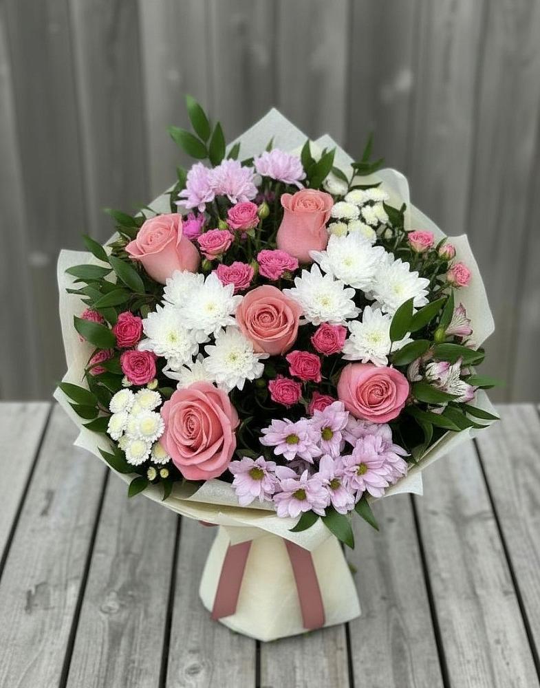 Букет цветов из: Альстромерии, Гвоздики, Розы и Хризантемы в Гаевской
