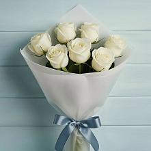 Букет 7 Белых роз Эдлесс Лав в Гаевской