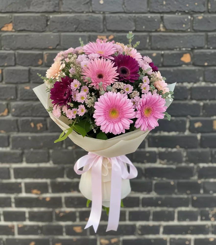 Букет цветов из: Герберы и Хризантемы в Гаевской