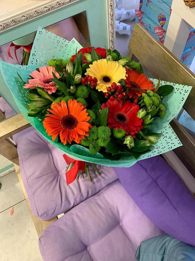 Букет цветов из: Герберы, Хризантемы и Альстромерии в Гаевской