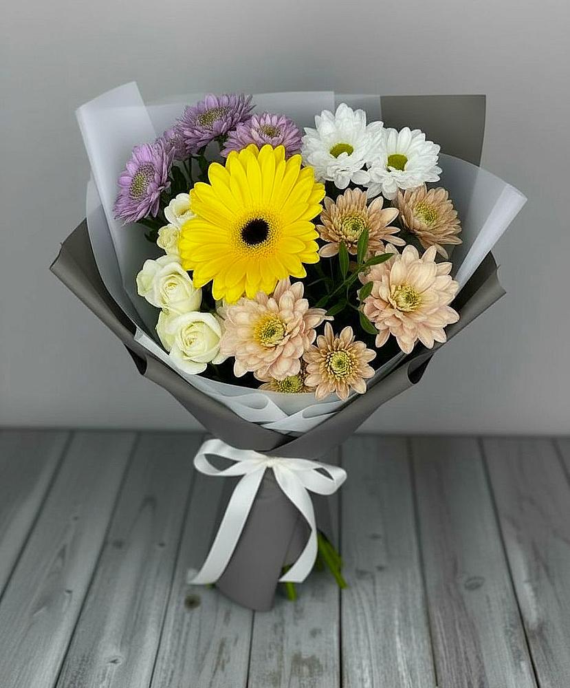 Букет цветов из: Розы, Герберы и Хризантемы в Гаевской
