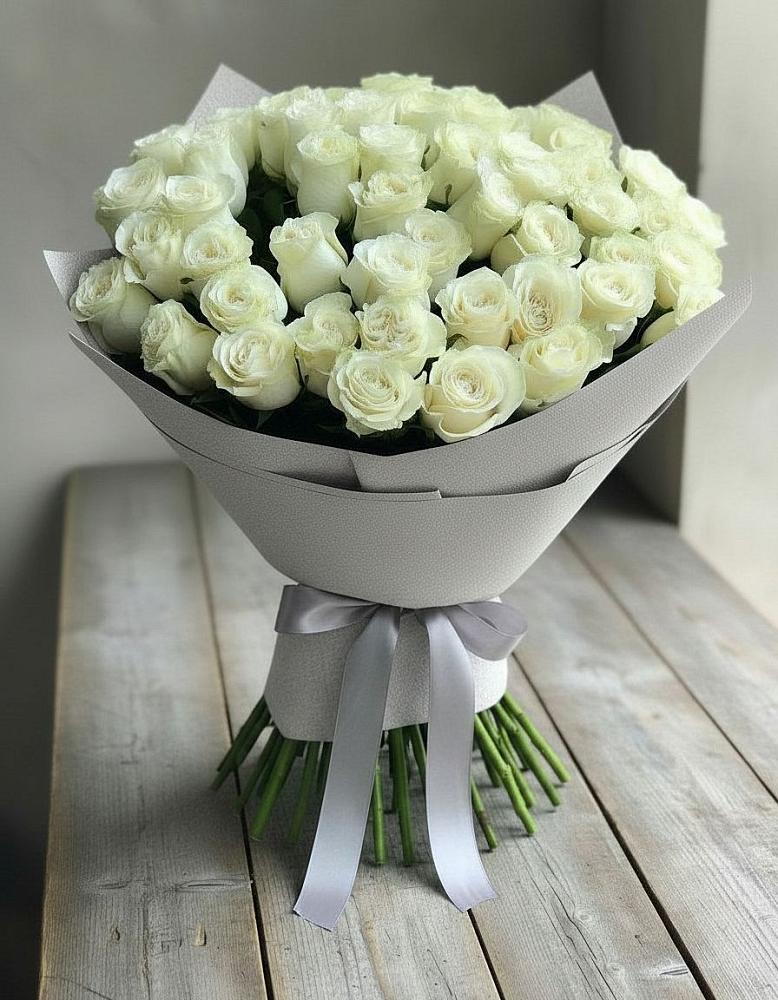 Букет 35 Белых роз в Гаевской