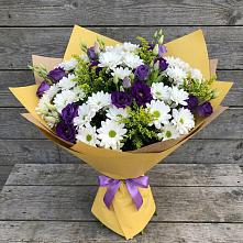 Букет цветов из:  Ирисы, Хризантемы и Ромашки в Гаевской
