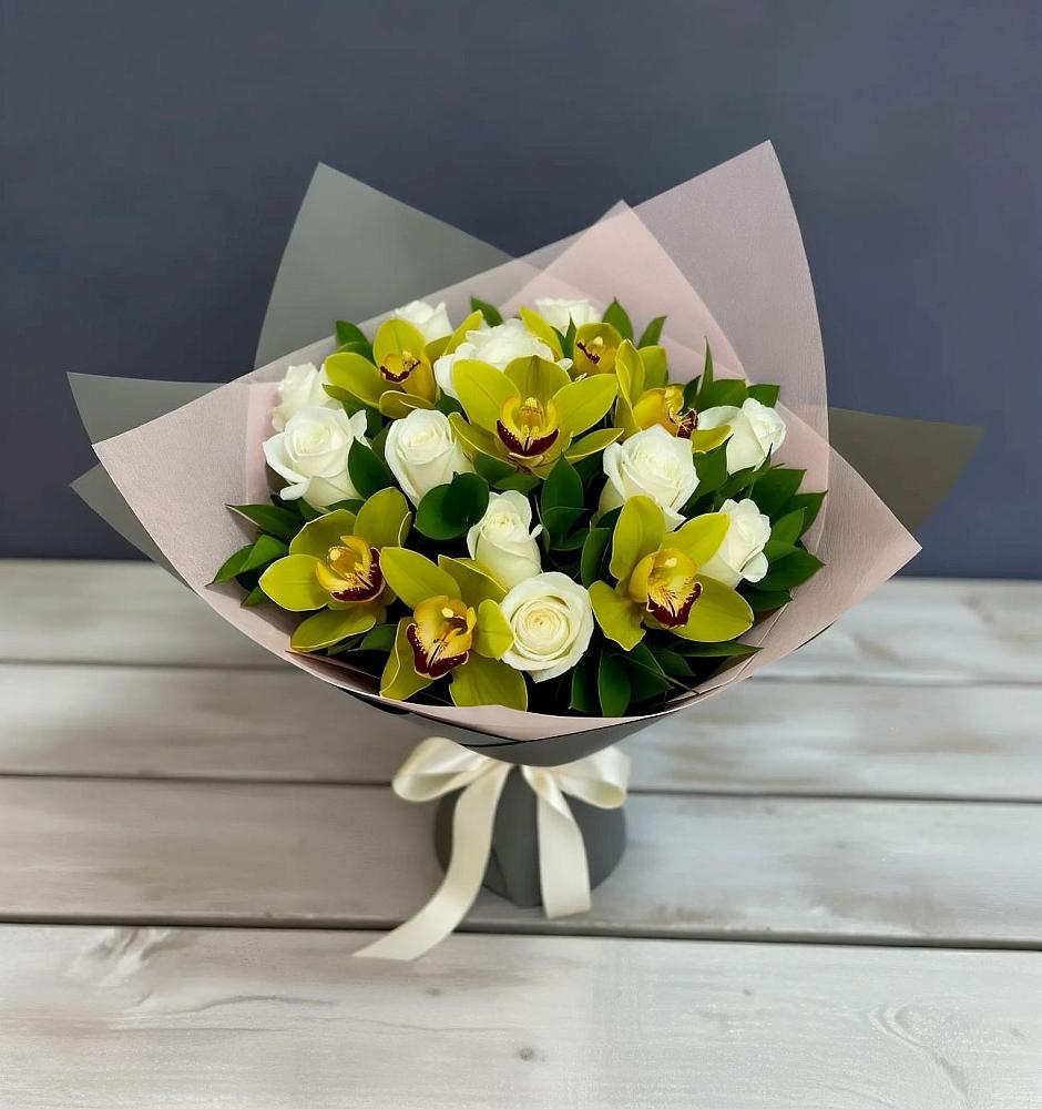 Букет цветов из: Орхидеи и Розы в Гаевской