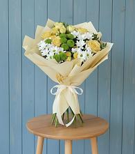 Букет цветов из:  Хризантемы и Розы в Гаевской