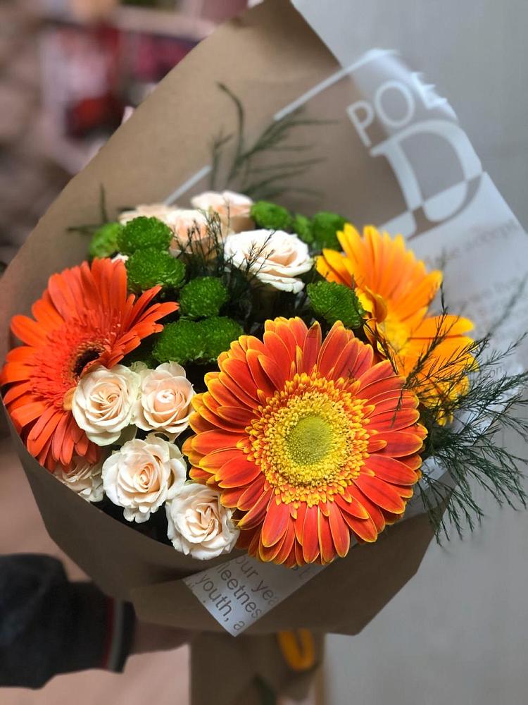 Букет цветов из: Герберы, Хризантемы и Розы в Гаевской