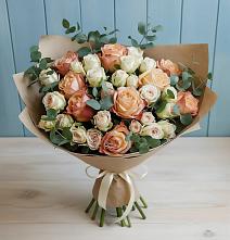 Букет цветов из:  Альстромерии и Розы в Гаевской